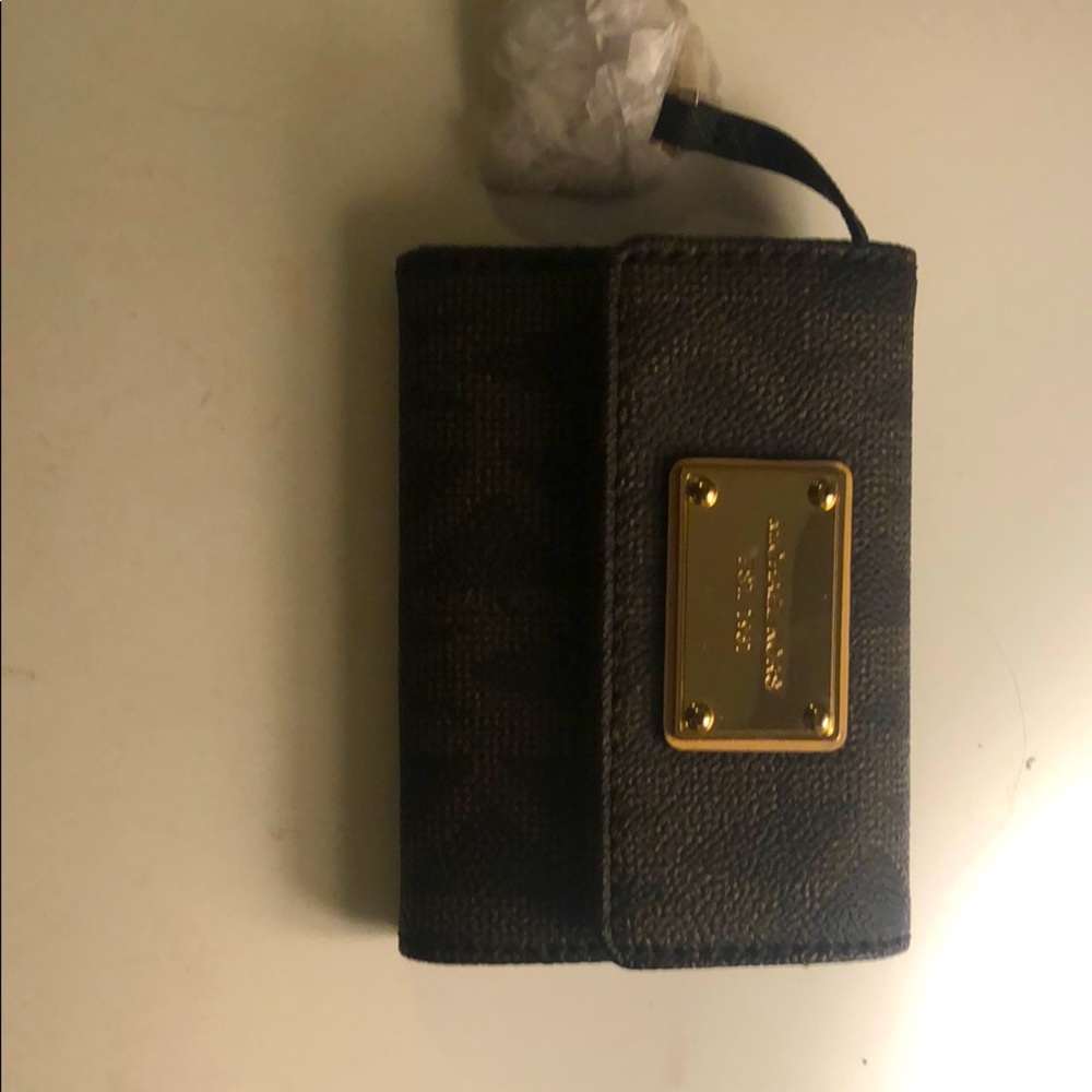 Michael kors wallet